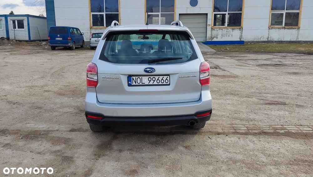 Subaru Forester 2.0i Exclusive - 17