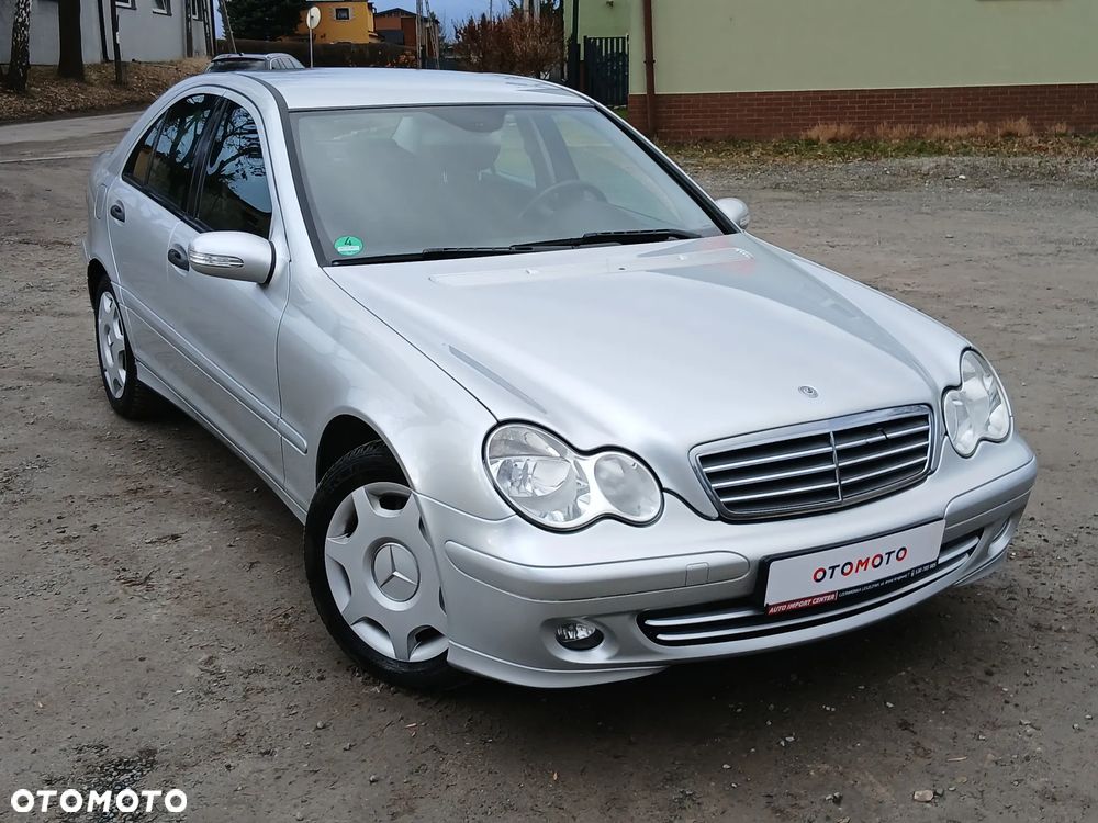 Mercedes-Benz Klasa C 180 Kompressor Classic Starline - 26