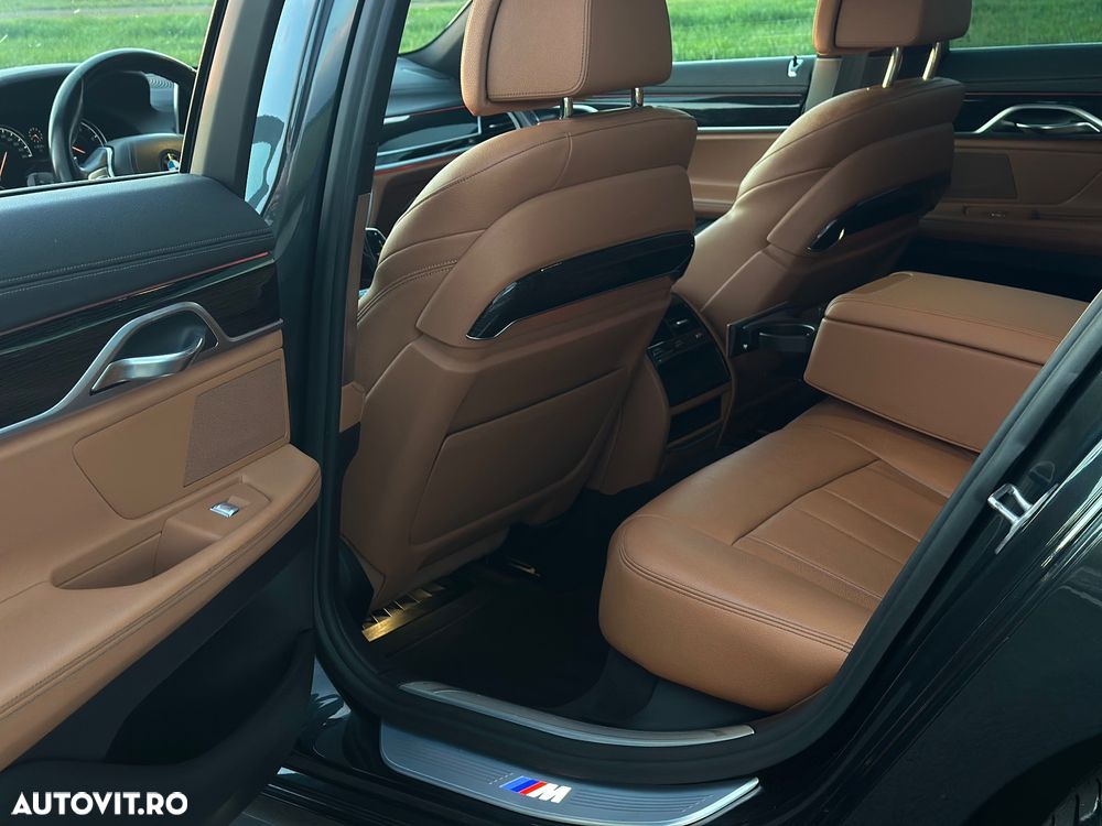 BMW Seria 7 - 18