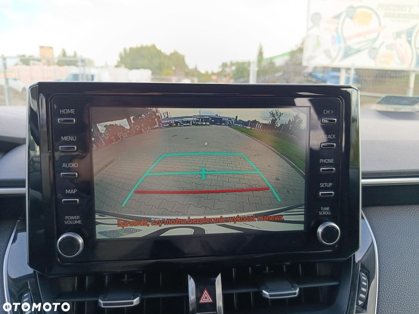 Toyota Corolla 1.8 Hybrid Comfort - 21