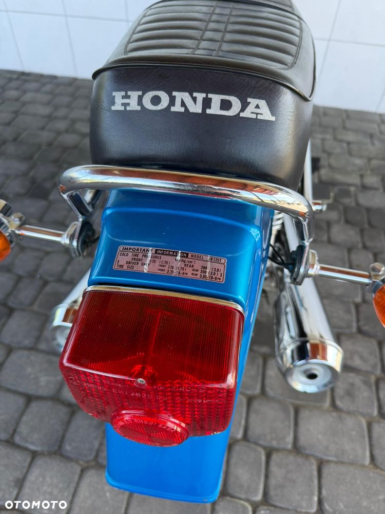 Honda CB - 11