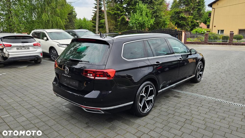 Volkswagen Passat 2.0 TDI SCR DSG Business - 4