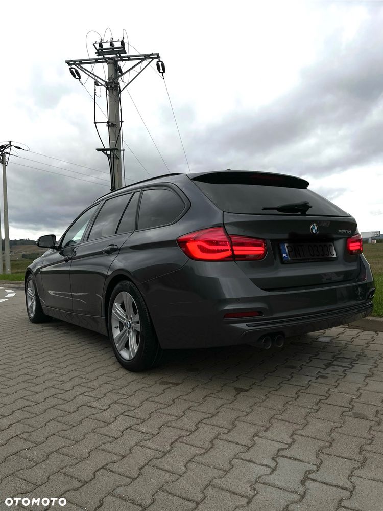 BMW Seria 3 320d Efficient Dynamics Sport Line - 2