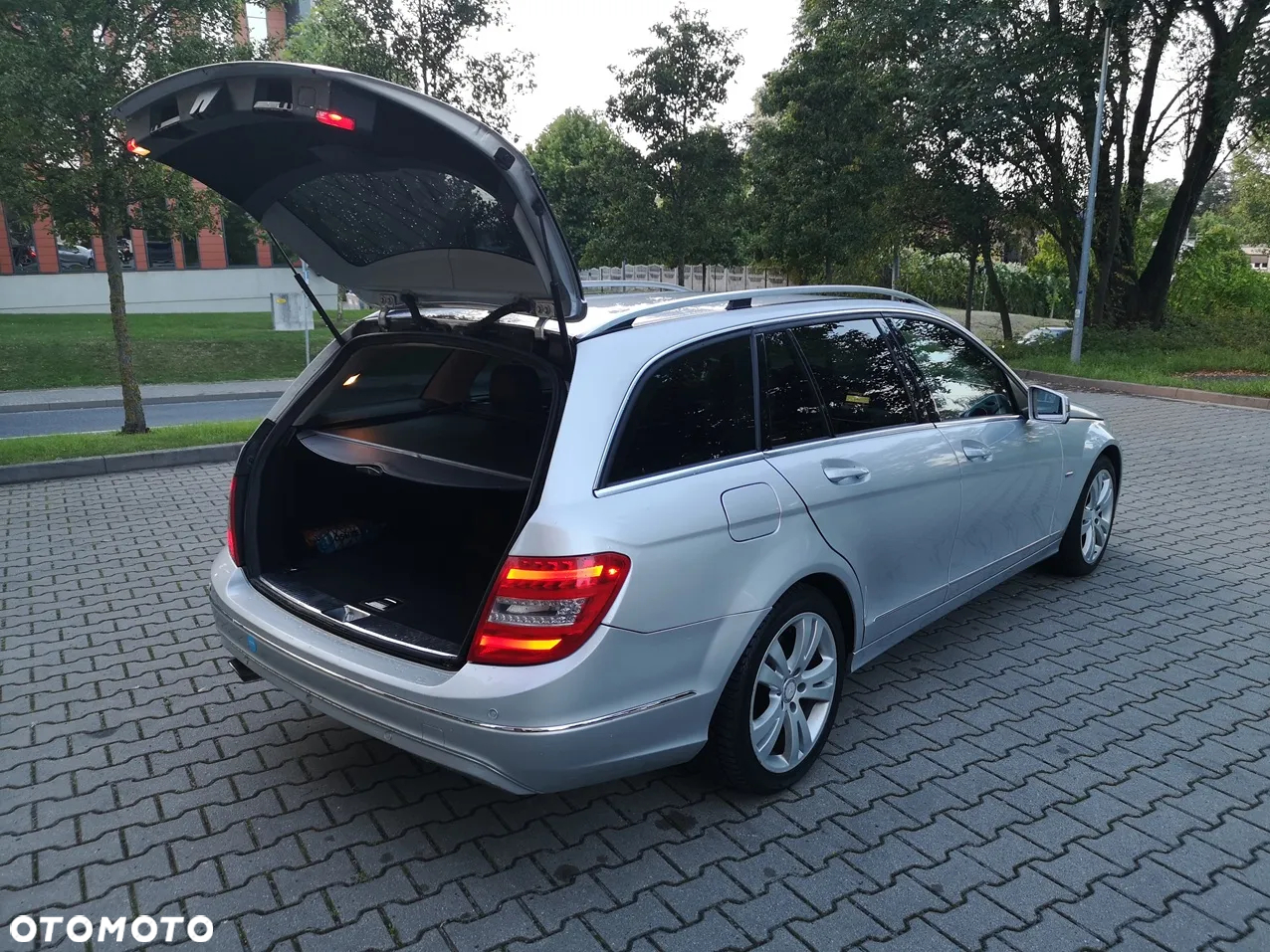 Mercedes-Benz Klasa C 220 (BlueTEC) d T 7G-TRONIC Avantgarde - 16