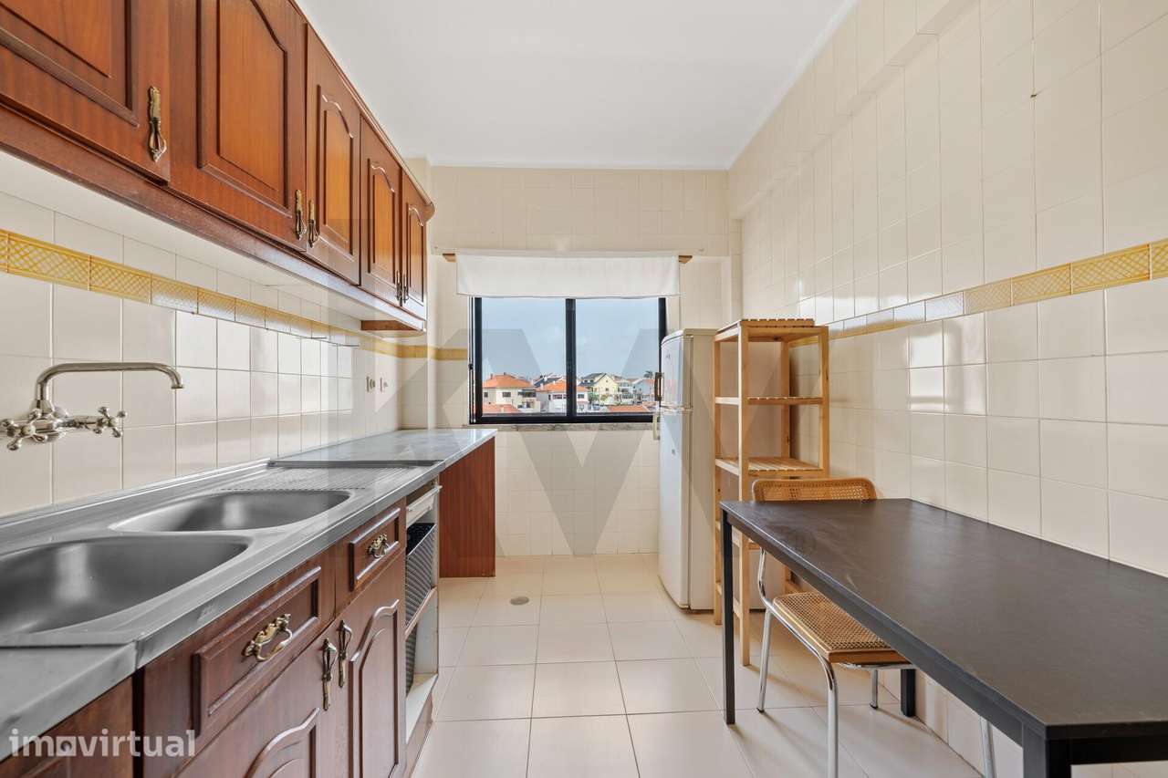 APARTAMENTO T1, RUA QUINTA DOS MEDRONHEIROS, SOBREDA - Grande imagem: 4/24