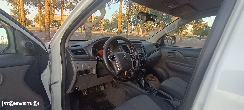 Mitsubishi L200 2.4 DI-D CD Invite 2WD - 15