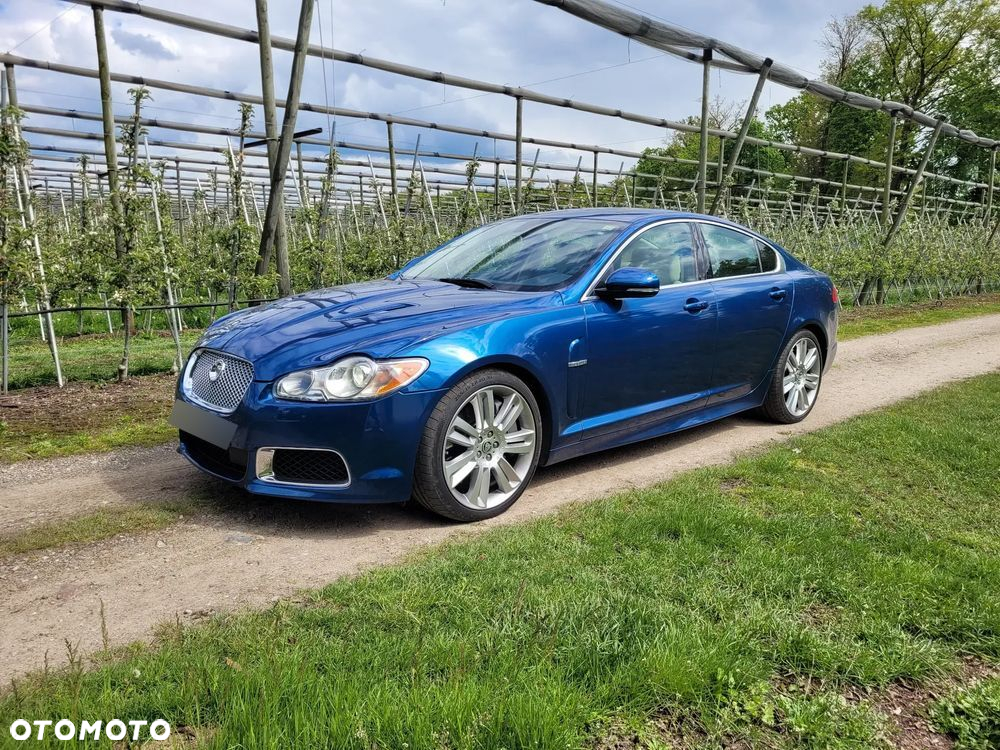 Jaguar XF XFR - 2