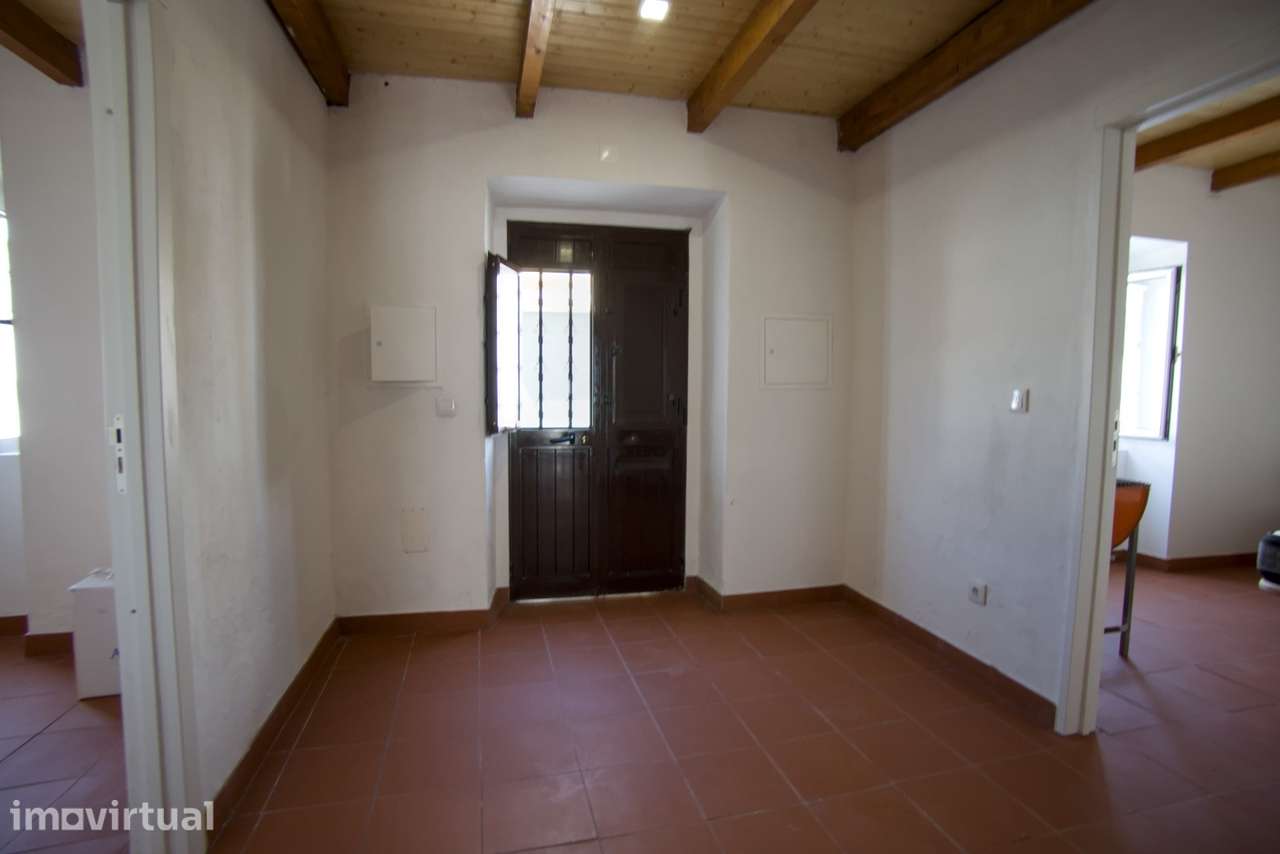 Moradia terrea de 4 assoalhadas com quintal em  Pias - Grande imagem: 2/26