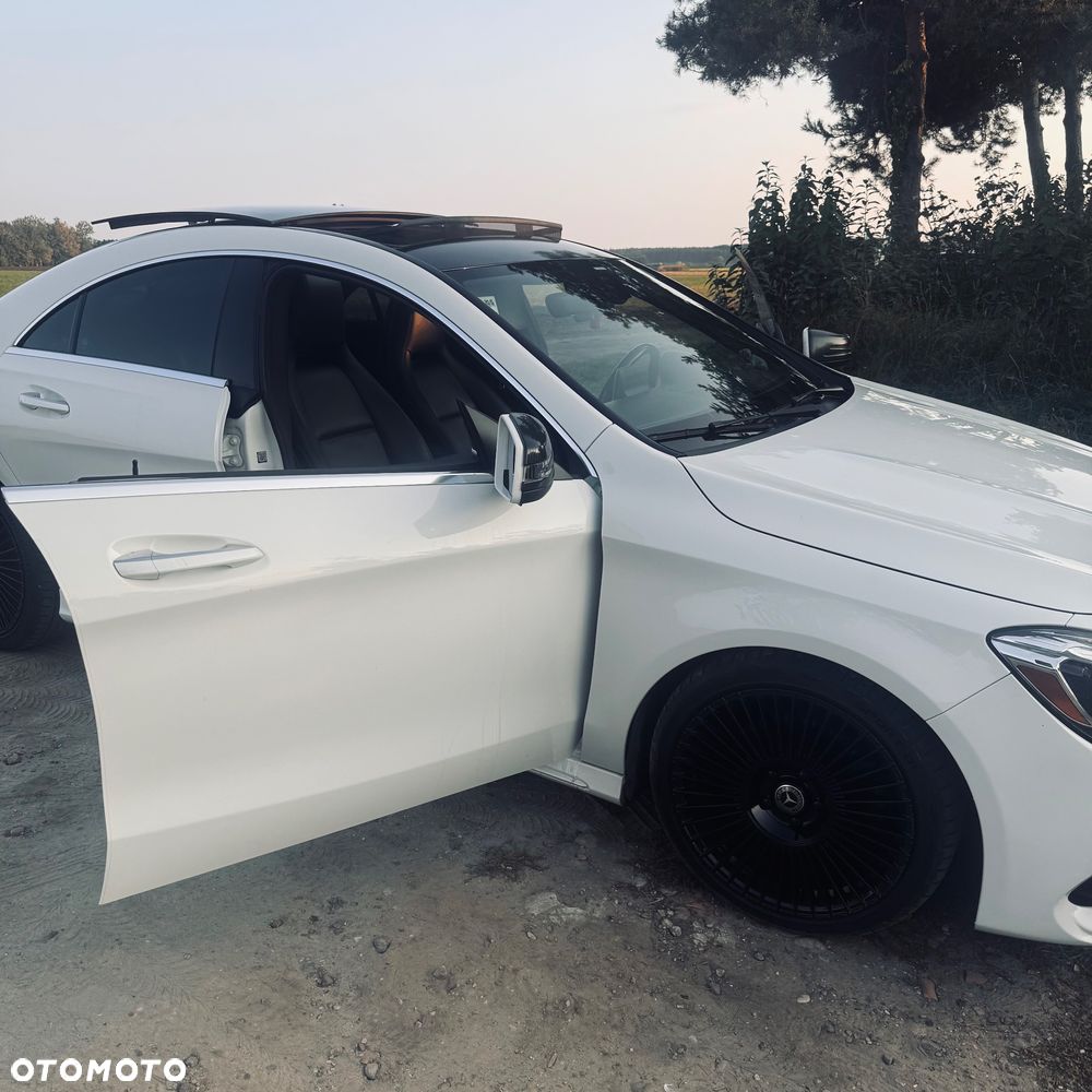 Mercedes-Benz CLA 250 4-Matic AMG Line - 13