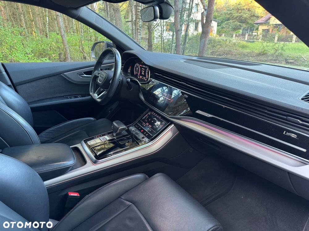 Audi Q8 - 27
