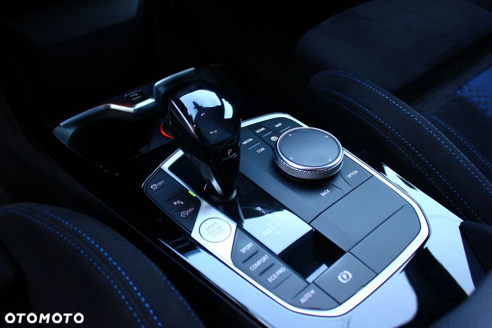 BMW Seria 2 218d M Sport sport - 26