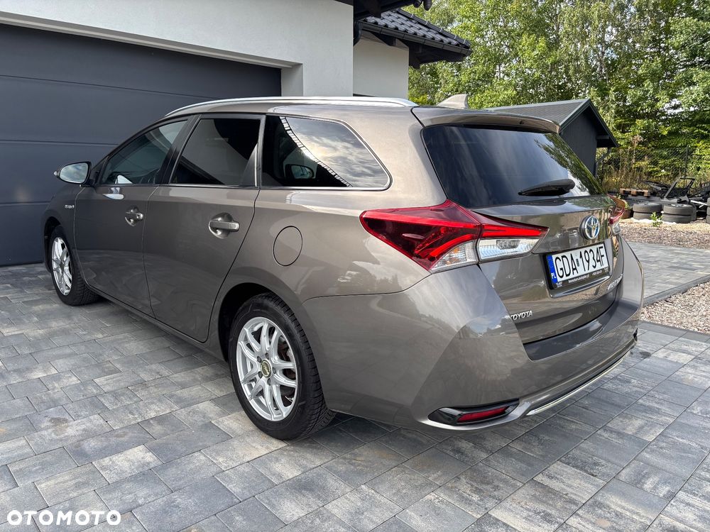Toyota Auris 1.8 Travel - 4