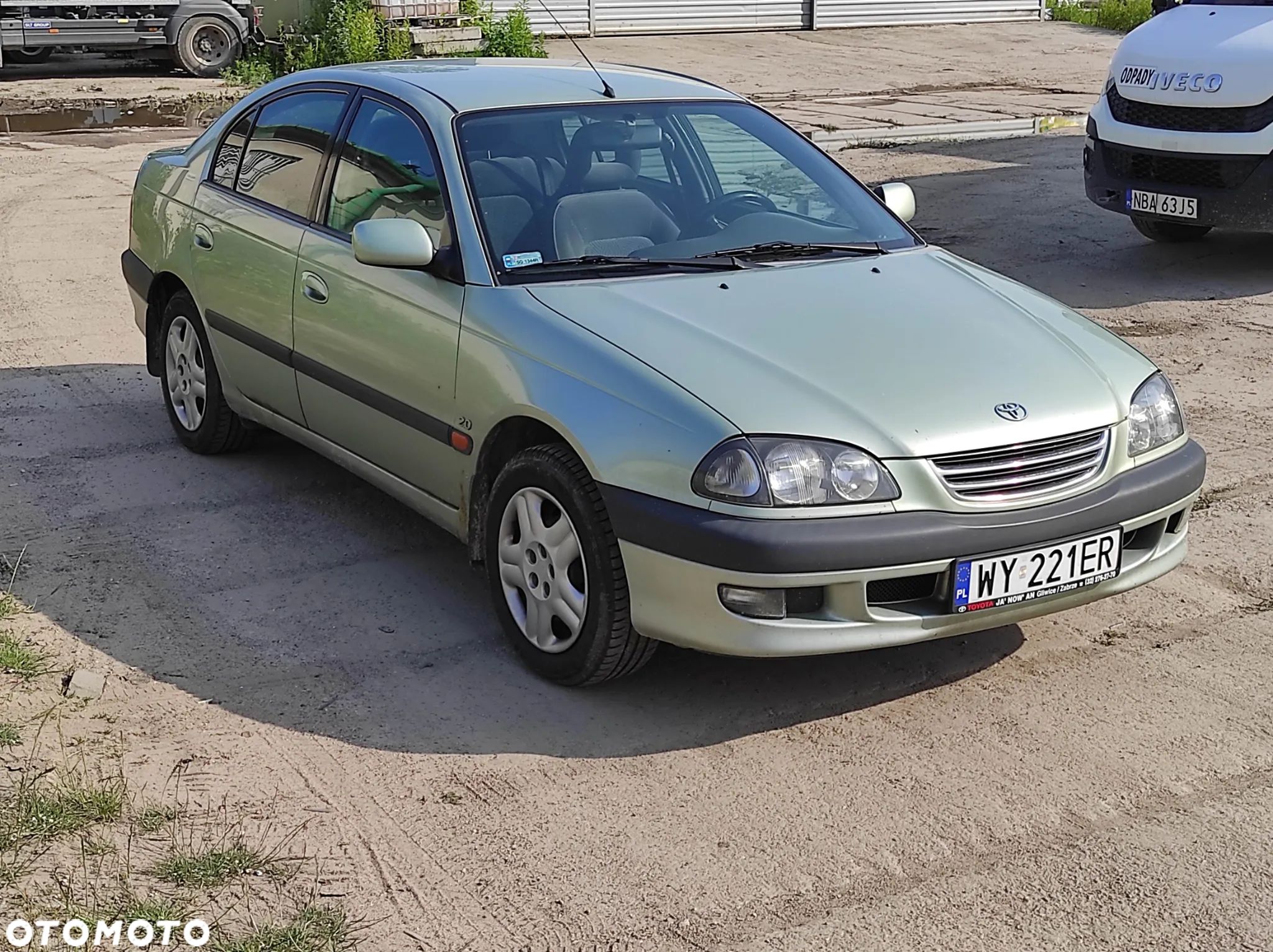 Toyota Avensis 2.0 Sol - 1
