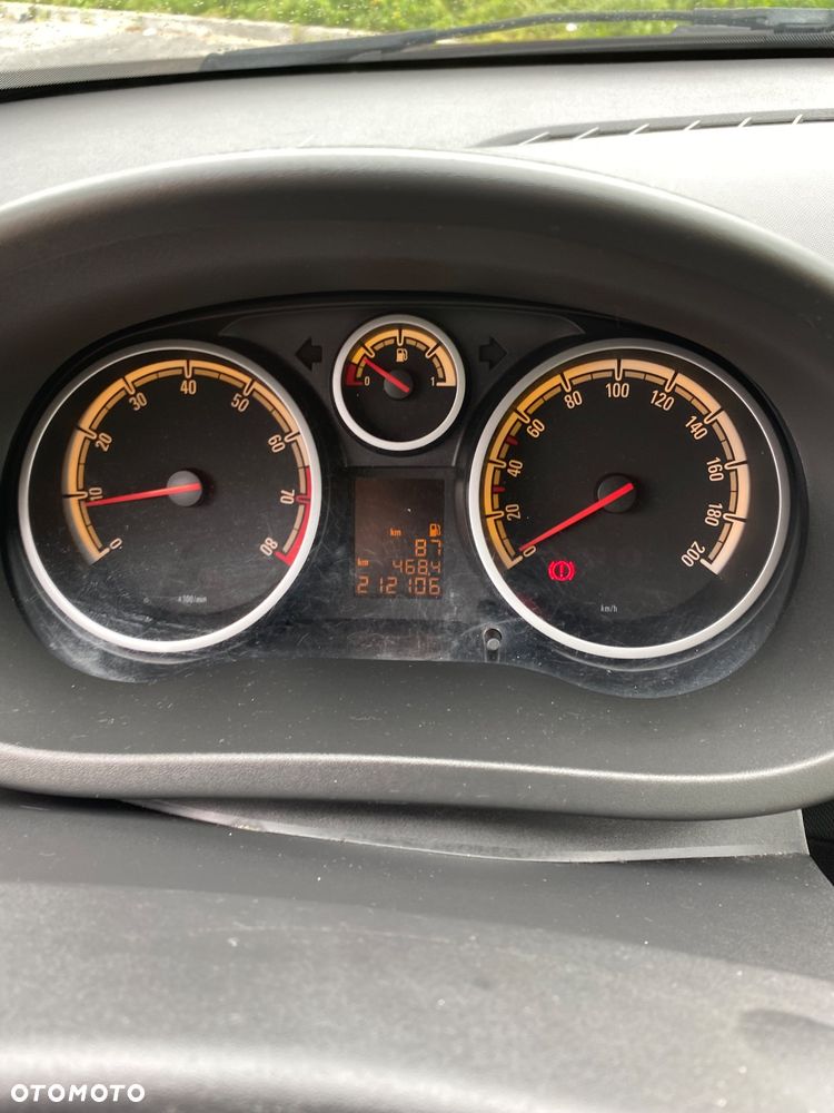 Opel Corsa 1.4 16V Satellite - 13