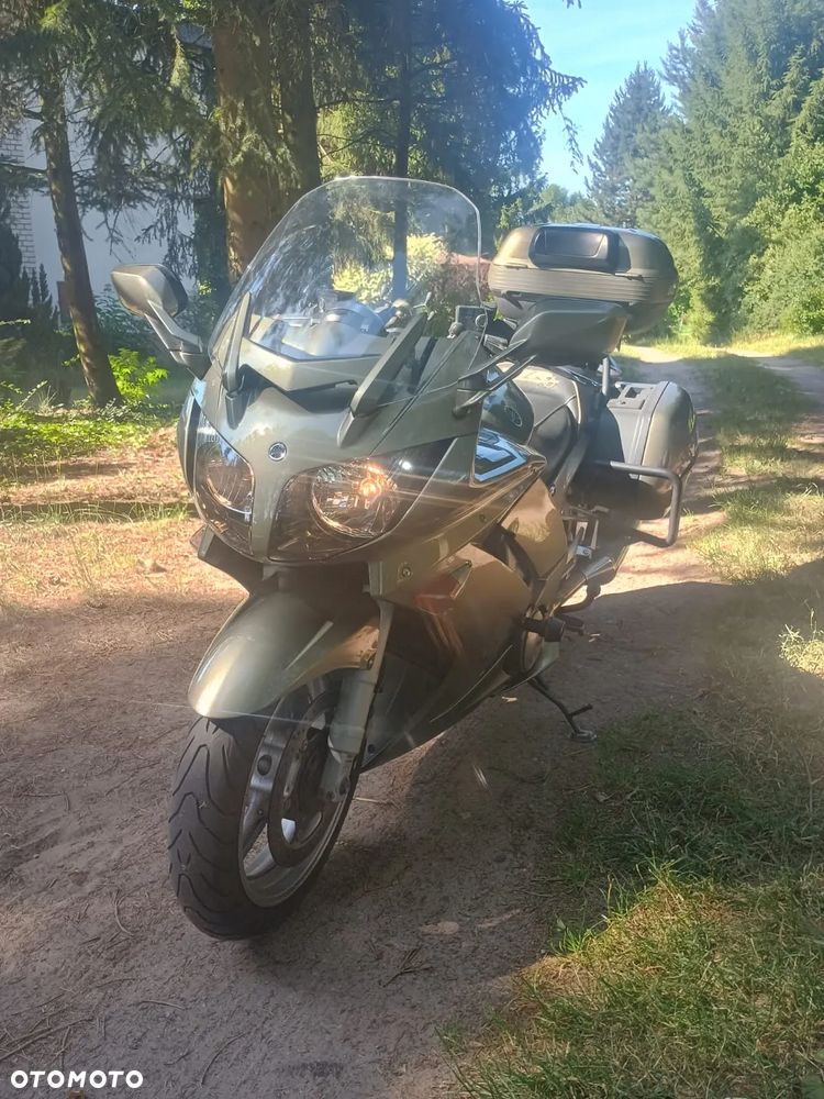 Yamaha FJR - 17