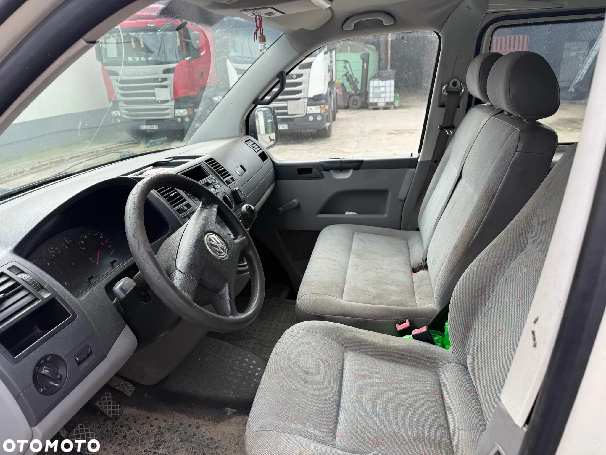 Volkswagen Transporter - 5