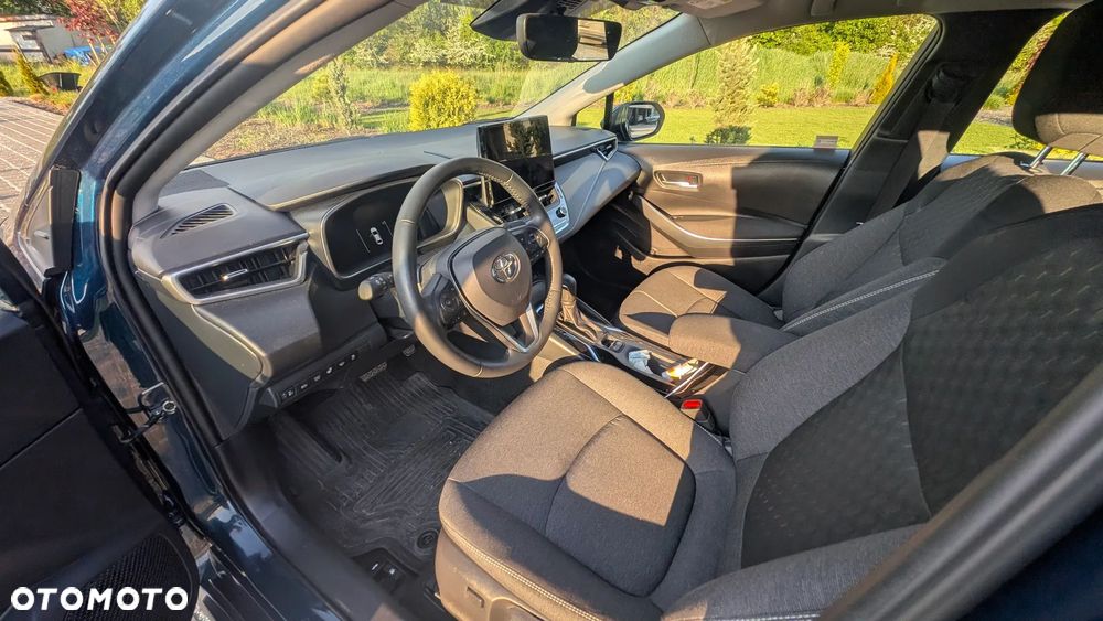 Toyota Corolla 1.8 Hybrid Comfort - 17