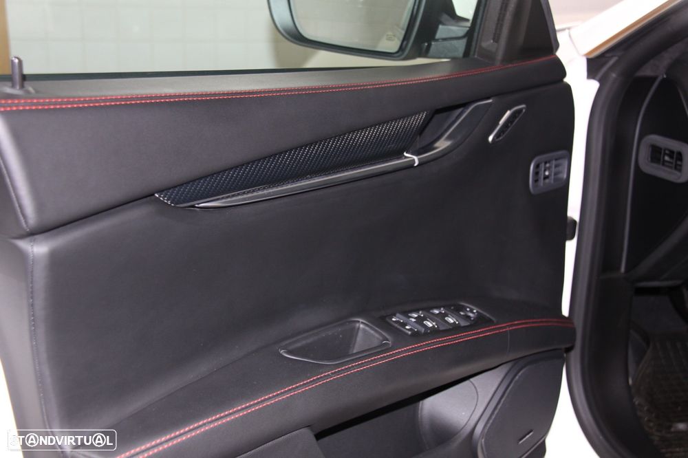 Maserati Ghibli - 25