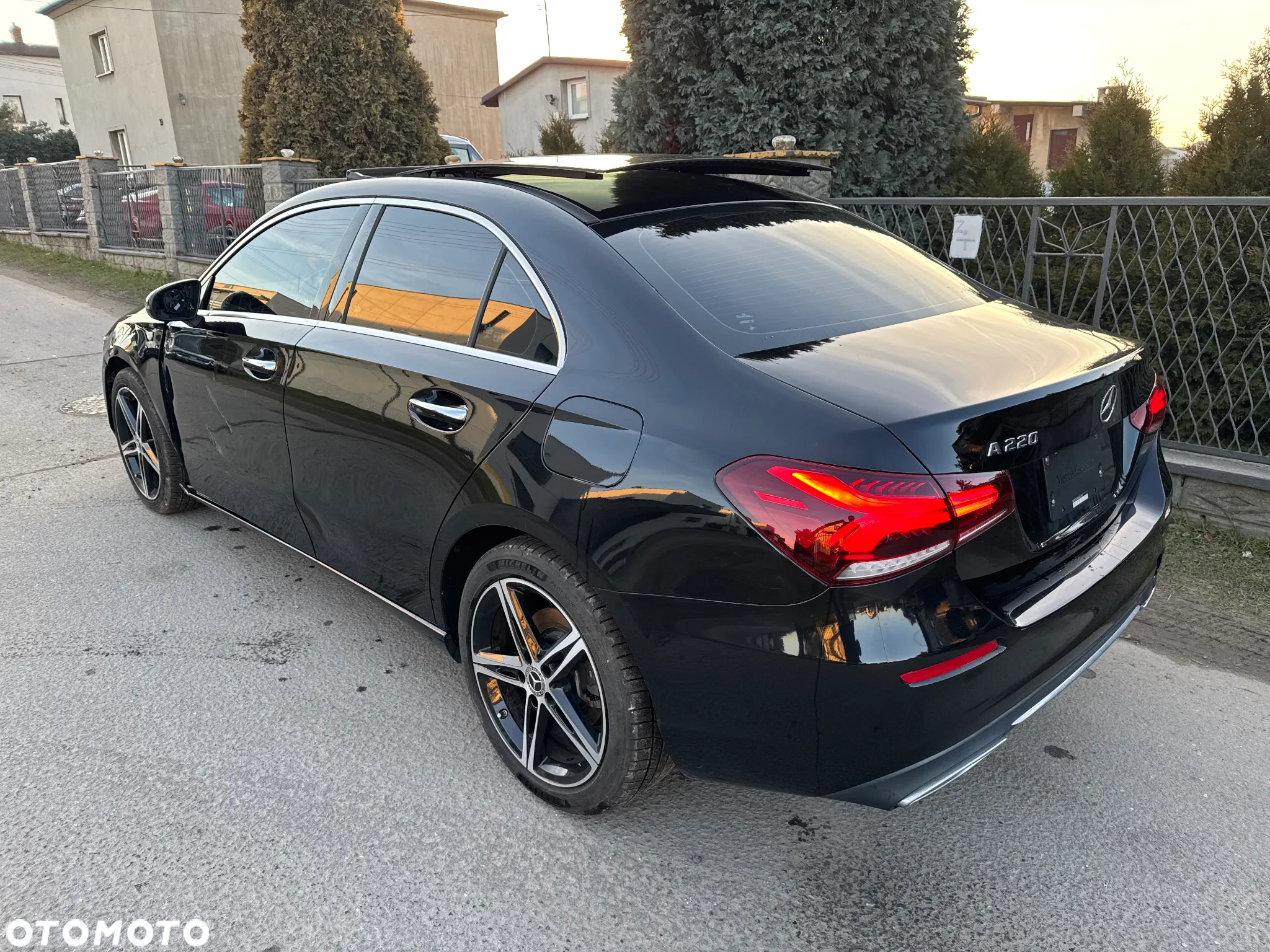Mercedes-Benz Klasa A 220 7G-DCT - 4