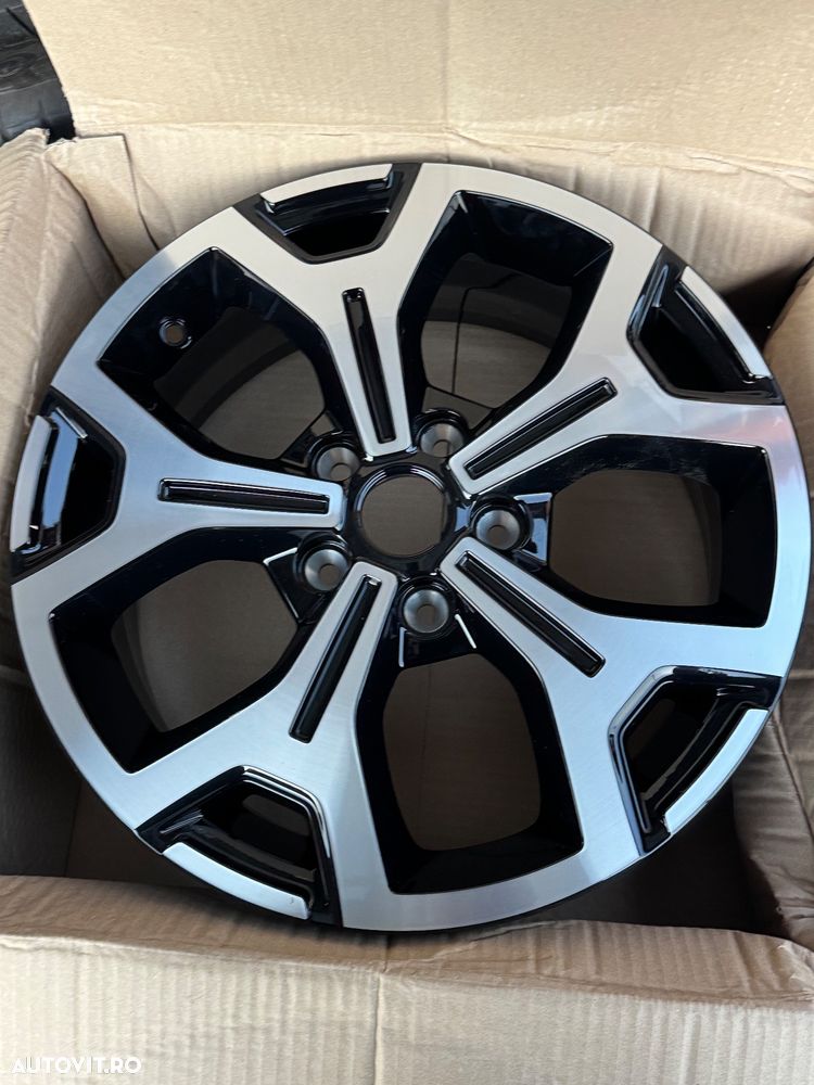 Vând jante originale Renault pe 17” noi bicolore - 2