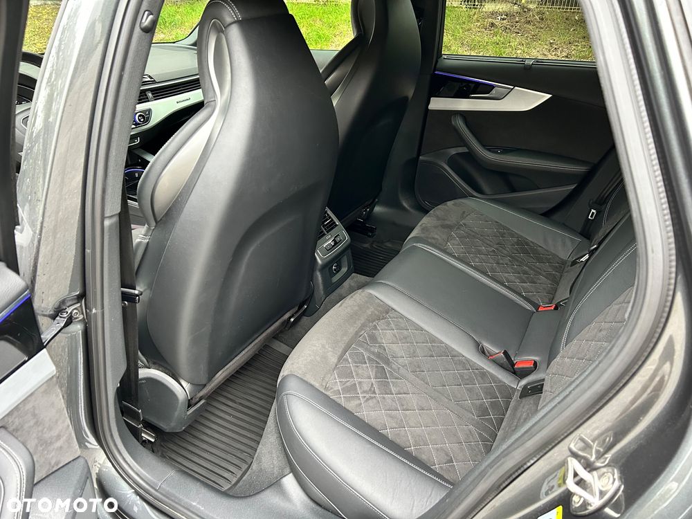 Audi A4 Avant 40 TDI quattro S tronic S line - 13