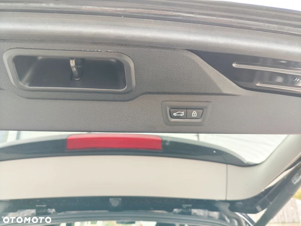 BMW X5 xDrive25d - 23