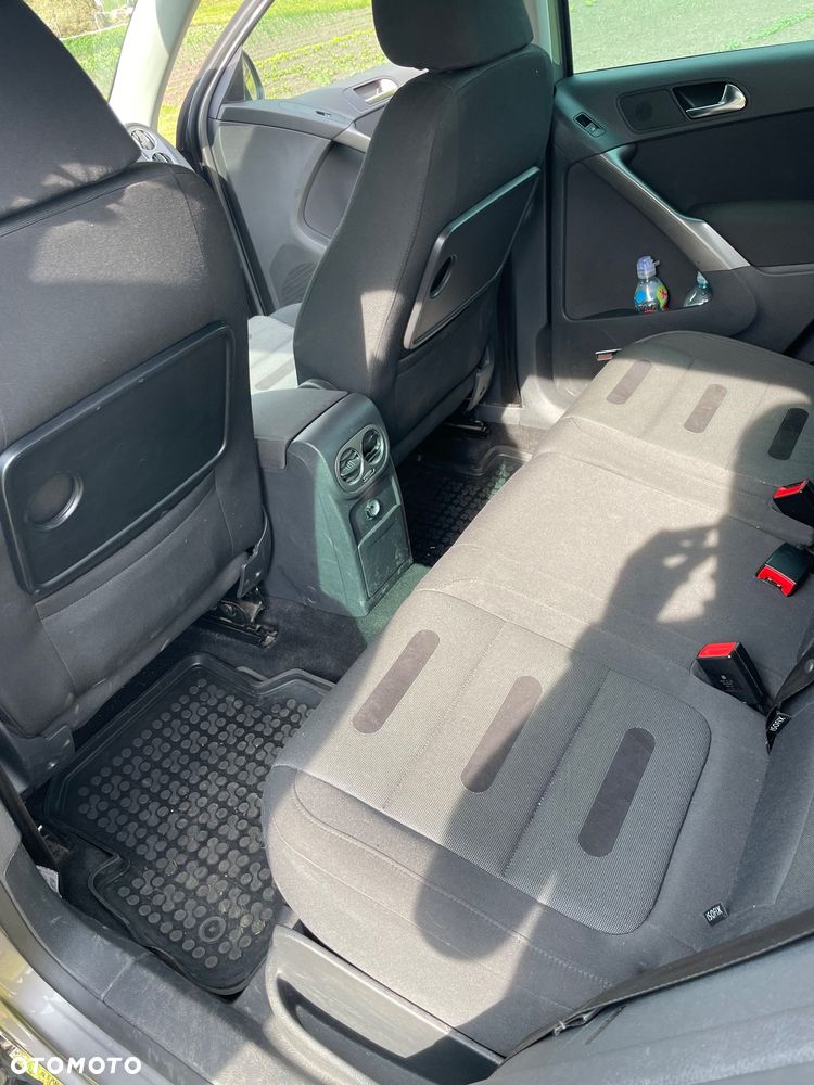 Volkswagen Tiguan - 10