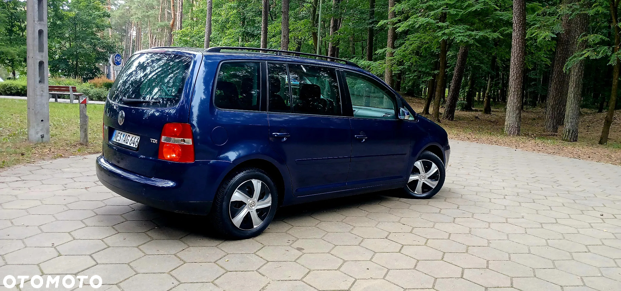 Volkswagen Touran 1.9 TDI Basis - 4