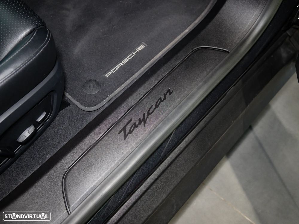 Porsche Taycan Standard - 41