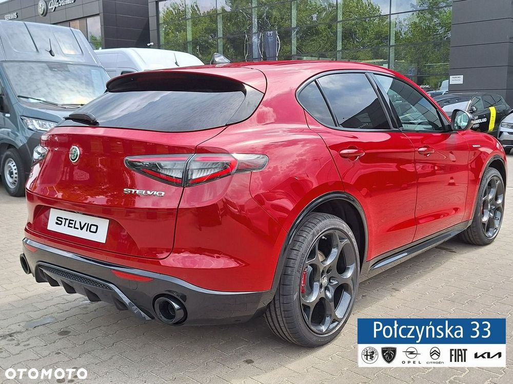 Alfa Romeo Stelvio - 11