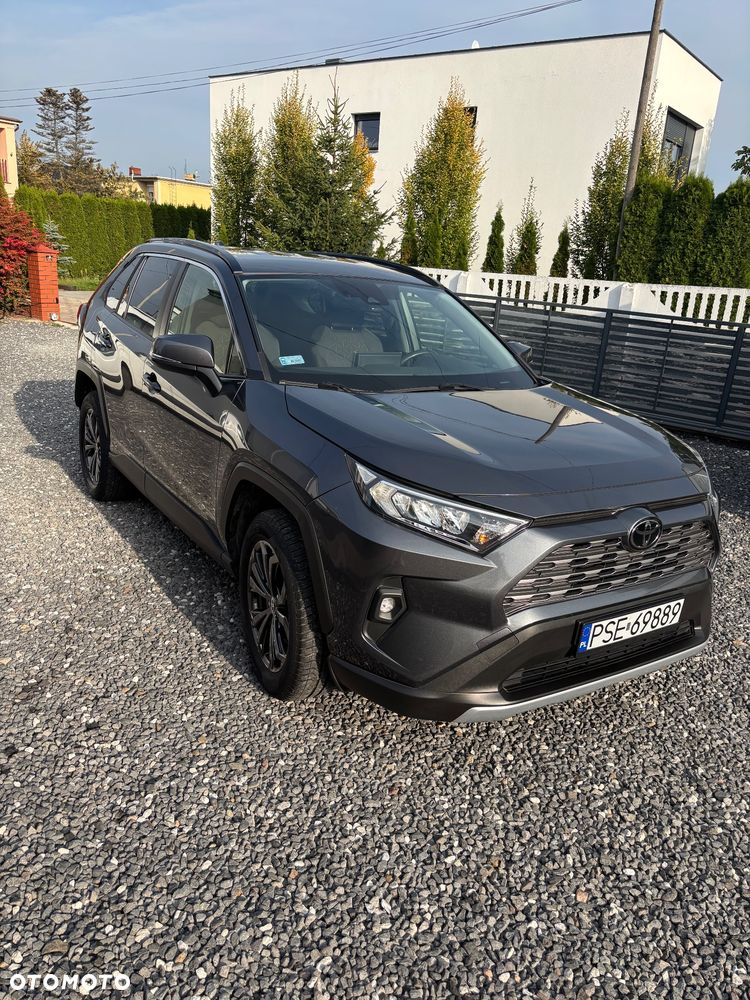 Toyota RAV4 - 6