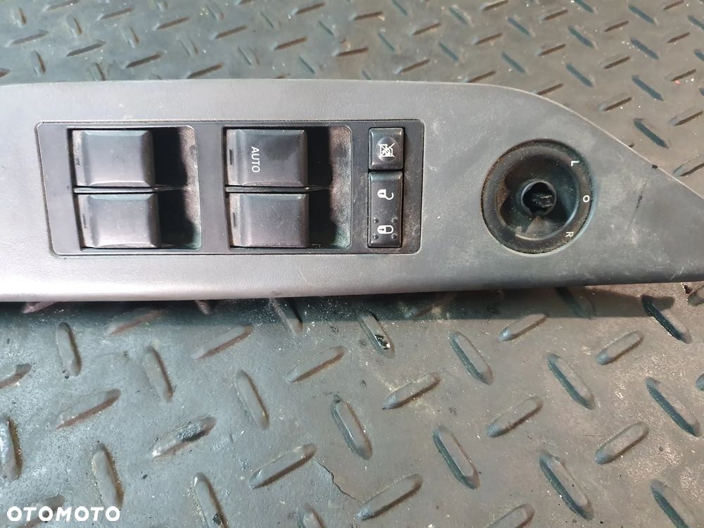 DODGE CALIBER I PANEL PRZYCISKI WŁĄCZNIKI SZYB 56040691AD/B - 2