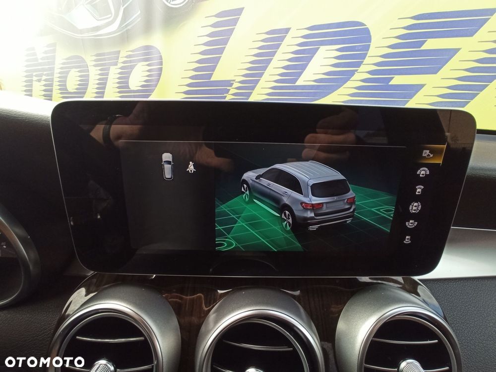 Mercedes-Benz GLC - 16