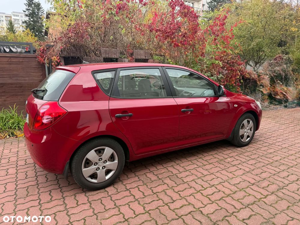 Kia Ceed 2008 photo 5