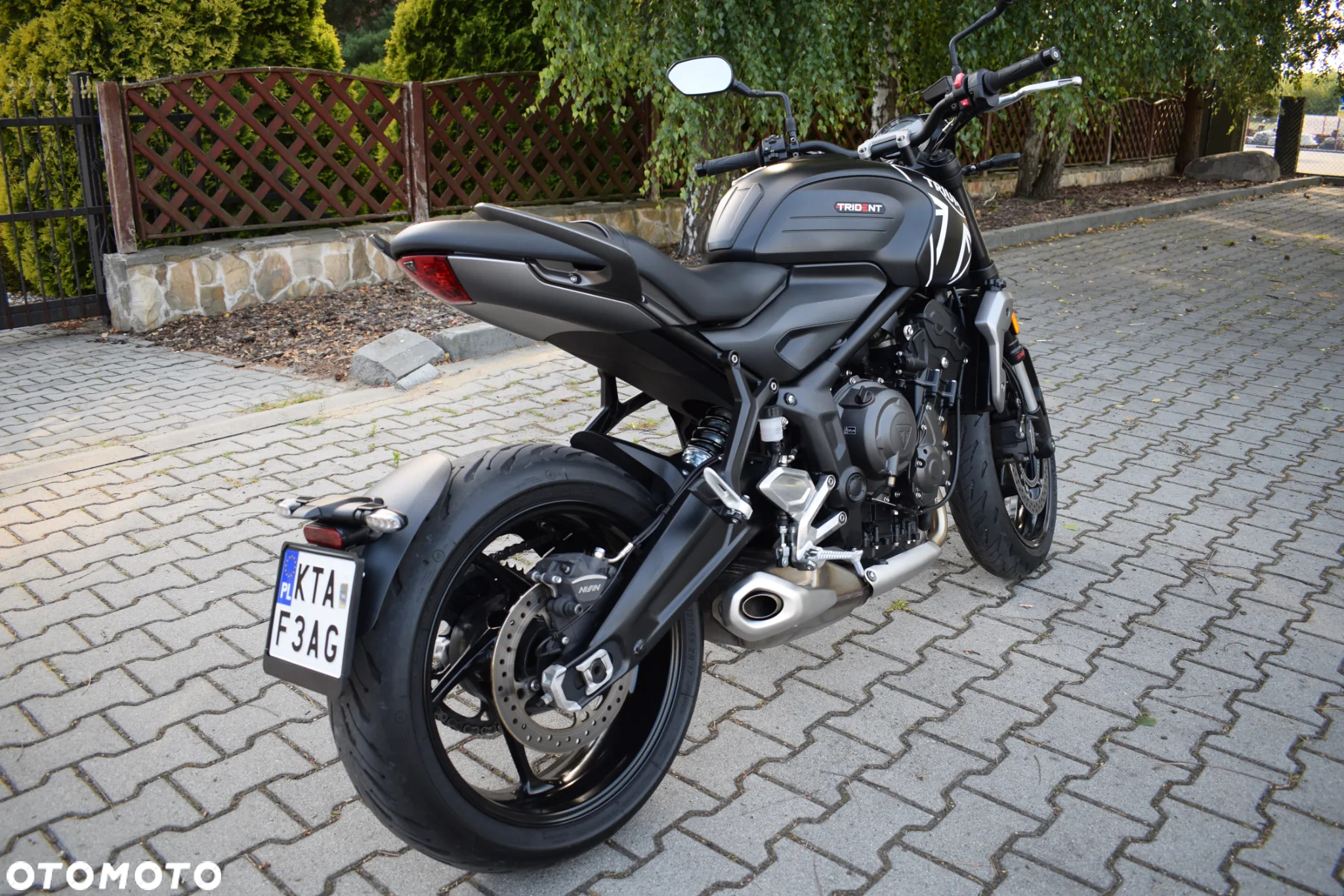 Triumph Trident - 8