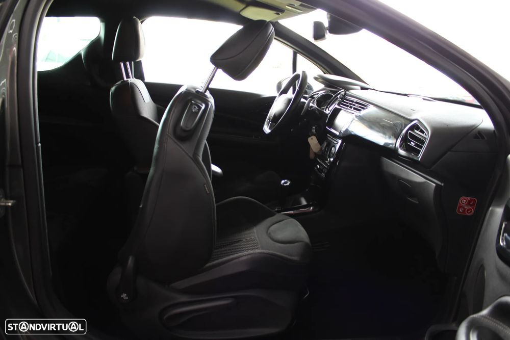 Citroën DS3 1.6 e-HDi So Chic ETG6 - 34