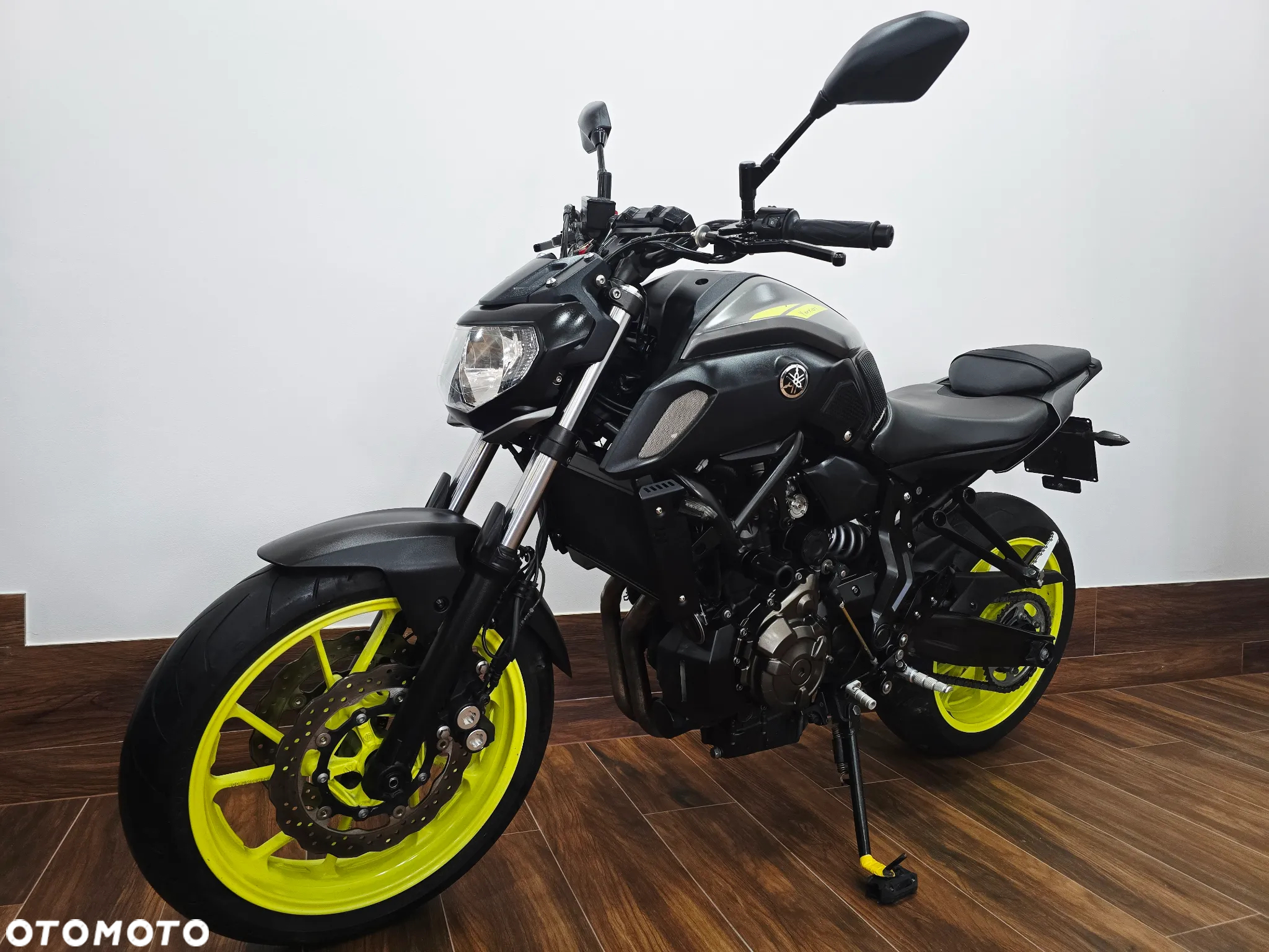 Yamaha MT - 19