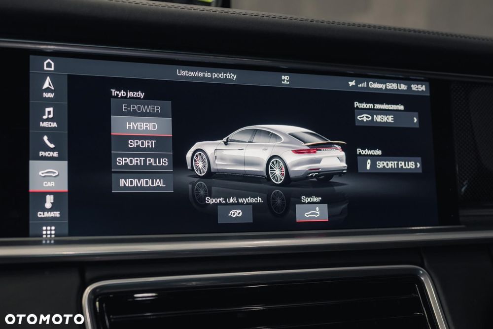 Porsche Panamera - 21