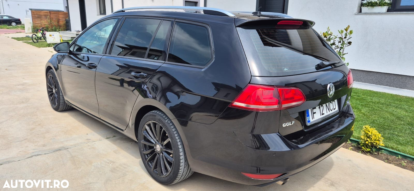Volkswagen Golf 1.6 TDI BMT Comfortline - 3