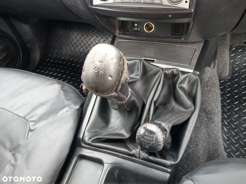 Mitsubishi L200 - 13