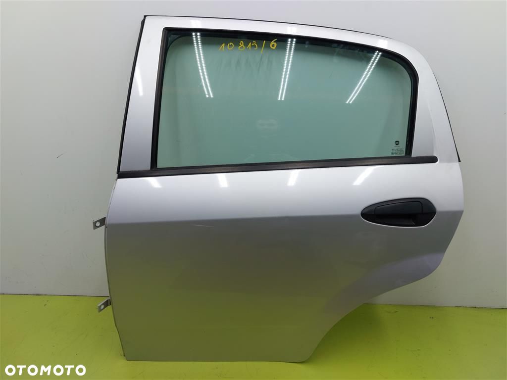 Drzwi tylne lewe tył Fiat Grande Punto 2005-2010 SREBRNE SZYBA KPL - 1