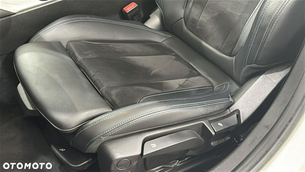 BMW Seria 3 318d M Sport - 17