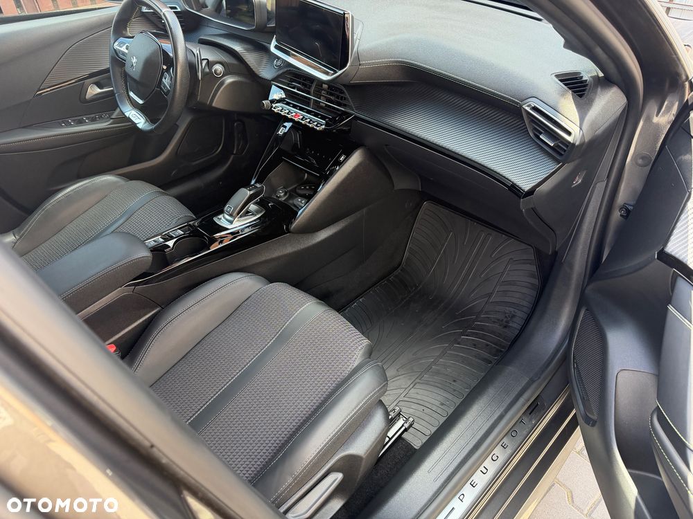 Peugeot 208 PureTech 130 EAT8 GT Pack - 7