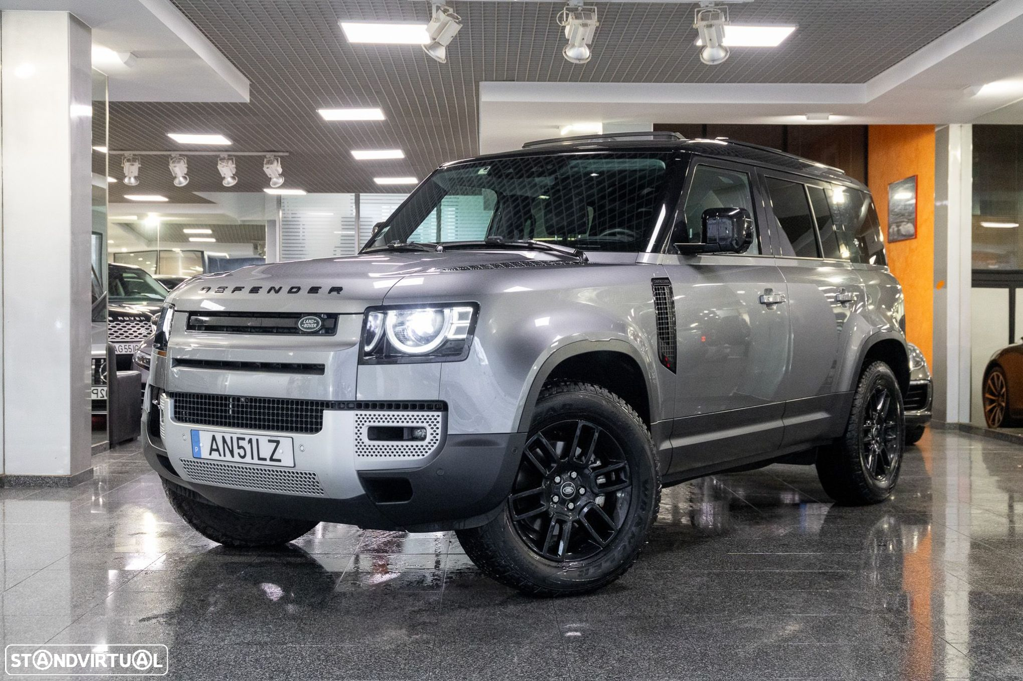 Land Rover Defender 3.0 D250 110 AWD X-Dynamic HSE - 4