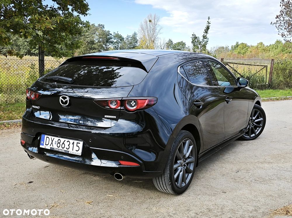 Mazda 3 2.0 mHEV Hikari - 10