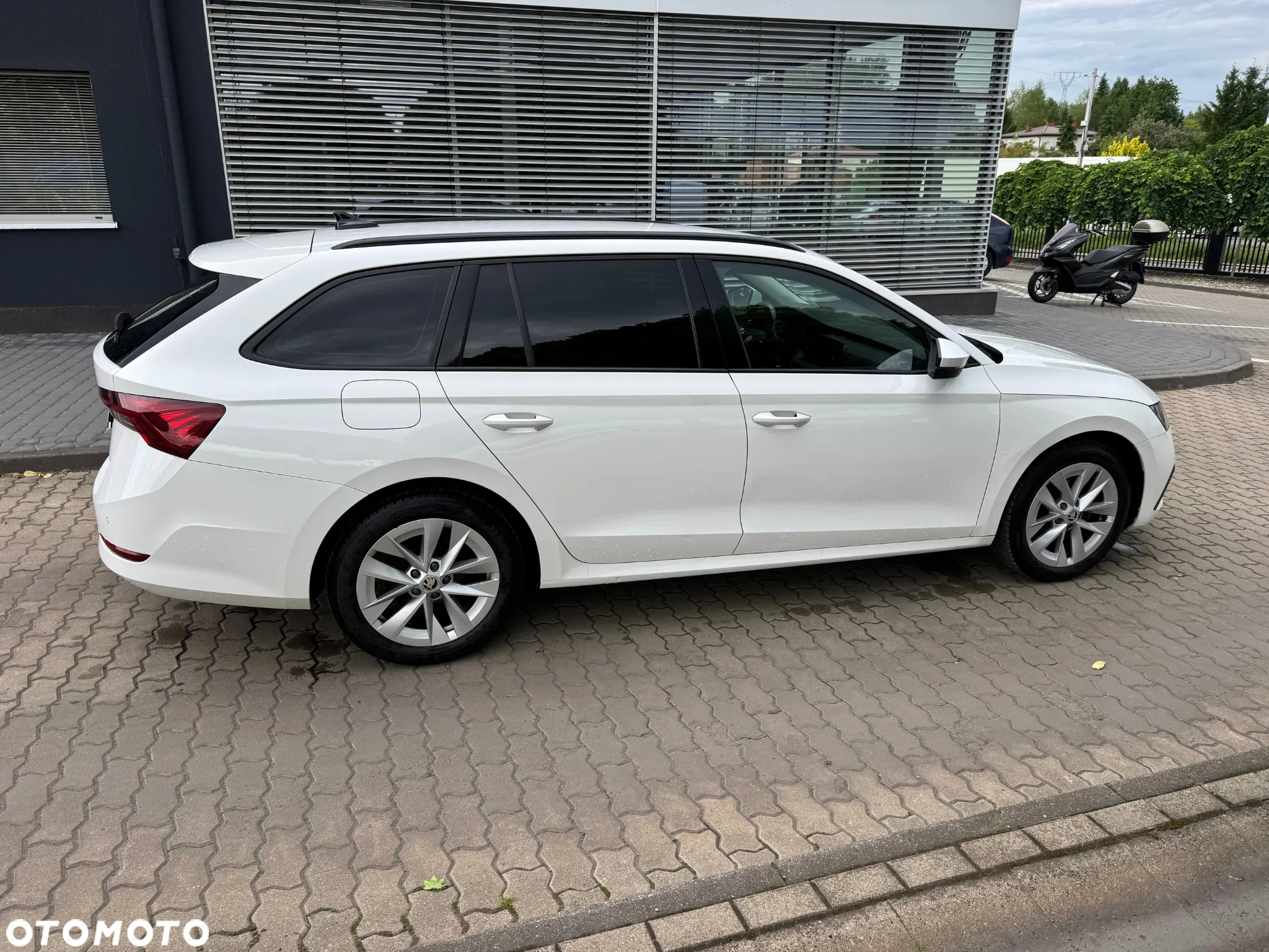 Skoda Octavia 2.0 TDI Ambition DSG - 2