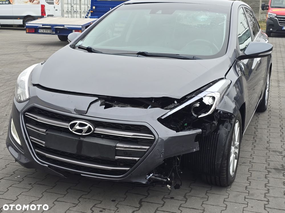 Hyundai i30 1.6 CRDI DCT Premium - 10