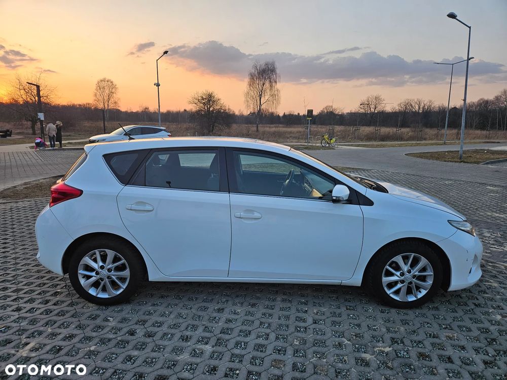 Toyota Auris 1.4 D-4D Comfort - 9