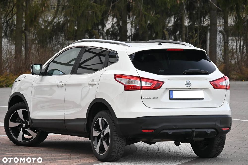 Nissan Qashqai 1.2 DIG-T Xtronic TEKNA - 16