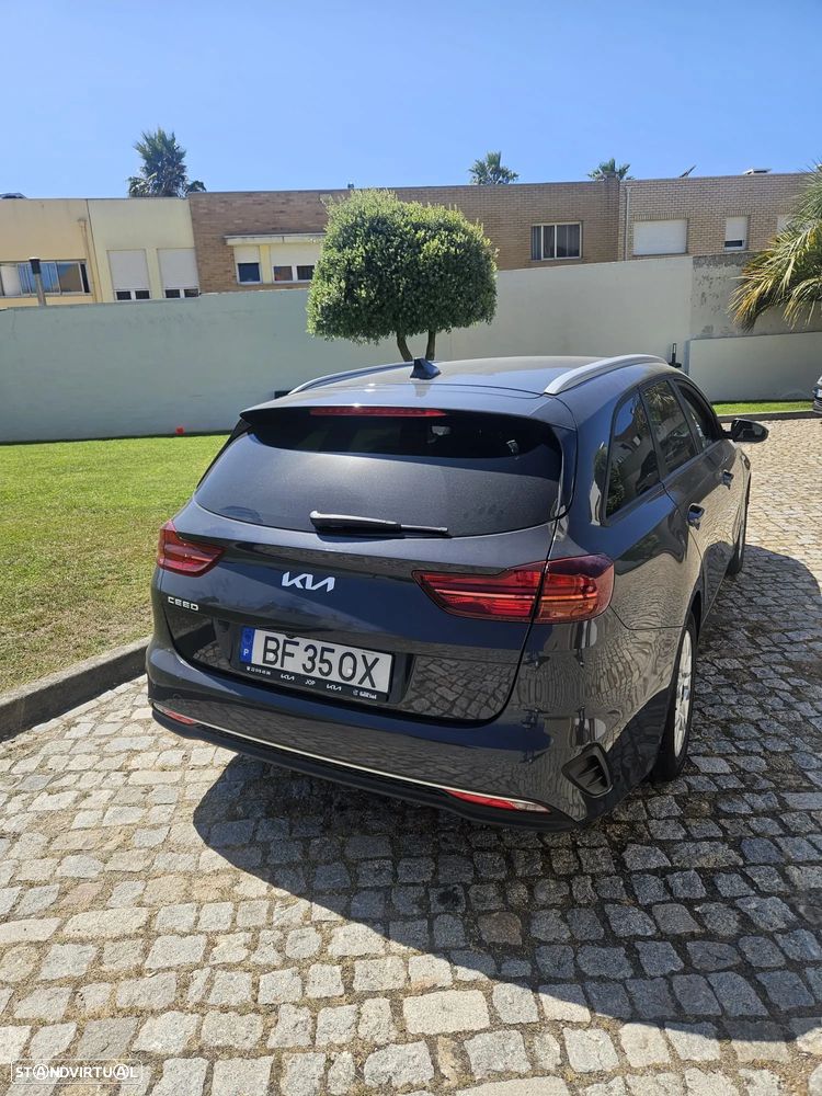 Kia Ceed SW 1.6 CRDi MHEV Dynamic - 4